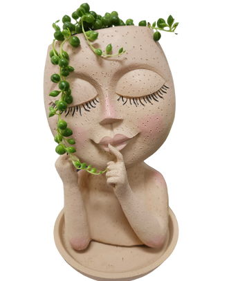 Happy Girl, statueta cu planta naturala Sirag de Perle